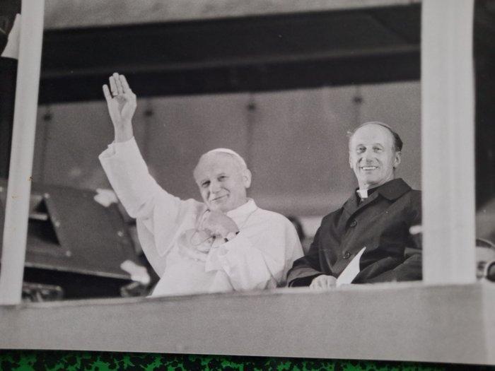 Patrick Siccoli - JEAN-PAUL II, 1980, Paris, Antiek en Kunst, Kunst | Designobjecten