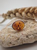 Ring van 925 zilver met amber van topkwaliteit.- 2.5 g - (1)