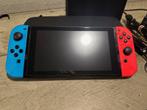 Nintendo Switch Rood/Blauw COMPLEET inclusief 4 spellen., Gebruikt