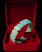 Prachtige Caribische Calciet Armband in Cadeaudoos, Gratis, Verzamelen, Mineralen en Fossielen