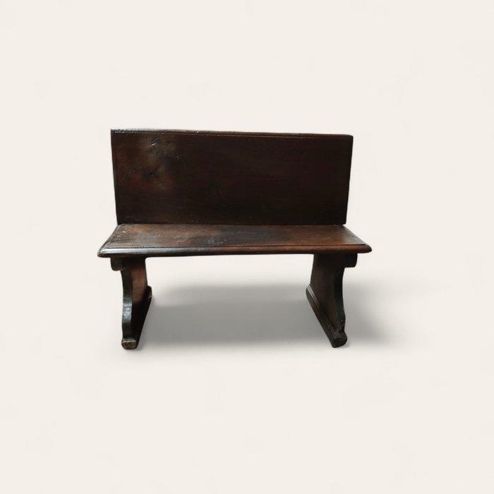 Bank - walnoothout - Oude kerkbank, Antiek en Kunst, Antiek | Overige Antiek