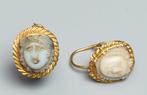 Oud-Romeins Paar cameo-oorbellen van goud en agaat - 1.32 cm