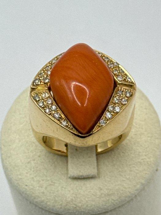 Statement ring - 18 karaat Geel goud Koraal - Diamant, Sieraden, Tassen en Uiterlijk, Antieke sieraden