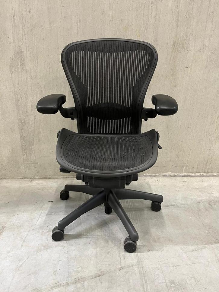 Bureaustoel Herman Miller Aeron Maat B, 5 Jaar Garantie, Huis en Inrichting, Bureaustoelen, Bureaustoel, Zwart, Zo goed als nieuw