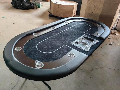 Pokertafels 84 inch met of zonder dealer tray + GRATIS PUCK!, Hobby en Vrije tijd, Gezelschapsspellen | Kaartspellen, Vijf spelers of meer